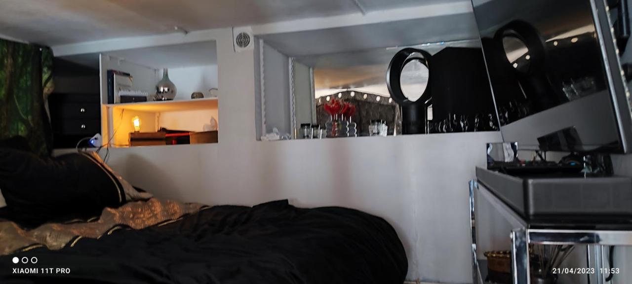 Magnifique Studio Au Coeur Du Marais Paris Eksteriør billede